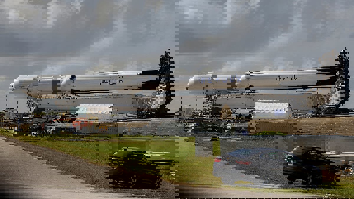 "سبيس إكس" تطلق أول مهمة لـ "فالكون هيفي" منذ 3 أعوام