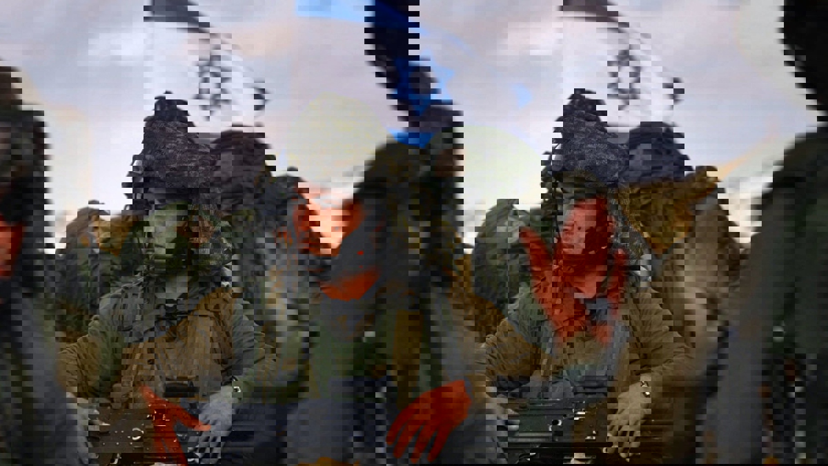 صحيفة عبرية: حماس تستدرج جنودًا إسرائيليين عبر "واتس آب"