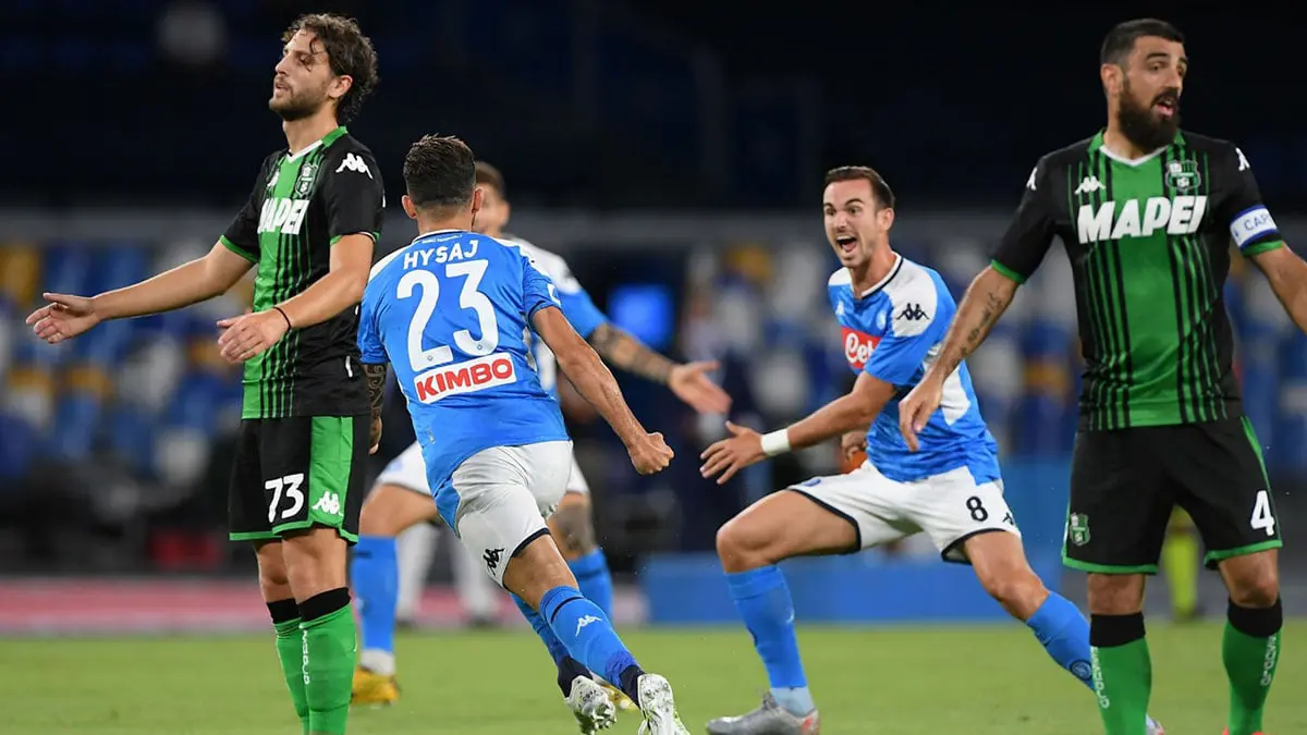 نابولي يحقق فوزا ثمينا على ساسولو في الدوري الإيطالي