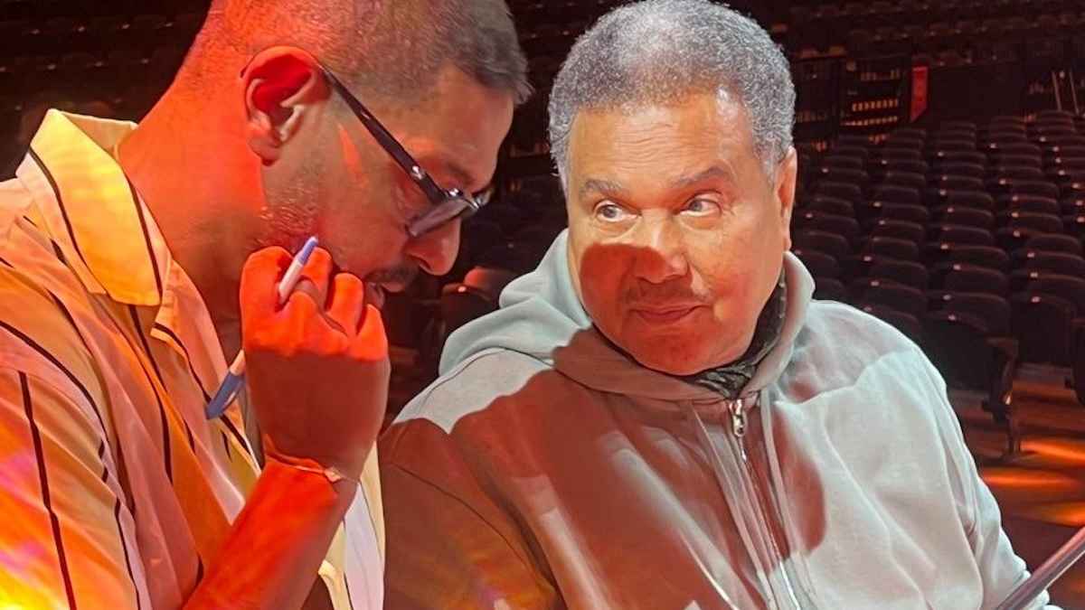 قبيل انطلاق حفله بدبي.. ماذا قال محمد عبده عن المايسترو هاني فرحات؟