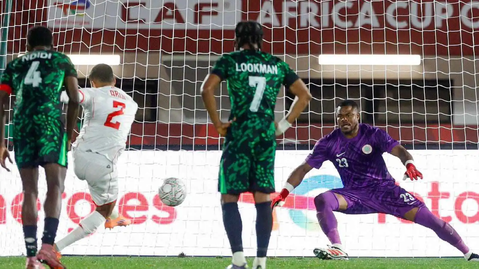 من يظفر بآخر بطاقتين إلى دور الـ16 في كأس الأمم الإفريقية؟