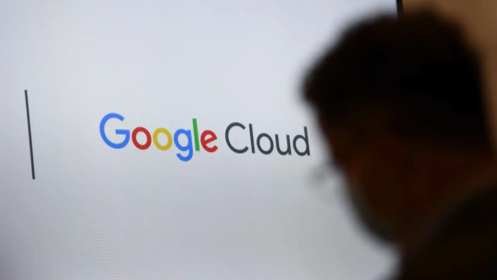 "غوغل كلاود" تكشف عن جيل جديد من رقائق TPU