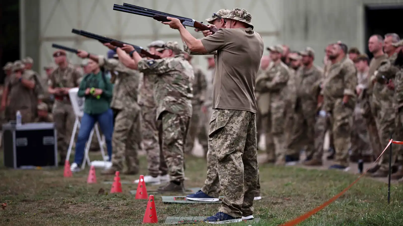 من الدعم إلى الدمج.. هل يقترب الجيش الأوكراني من عقيدة الناتو؟