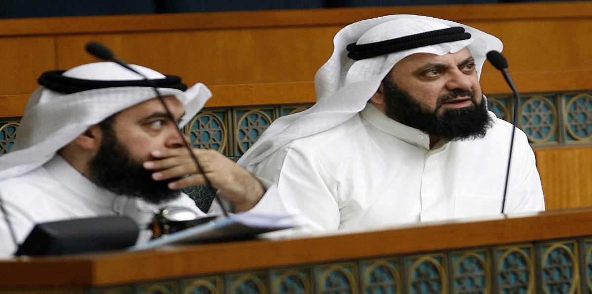 على خلفية اقتحام "الأمة".. وليد الطبطبائي وآخرون يُسلمون أنفسهم للأمن