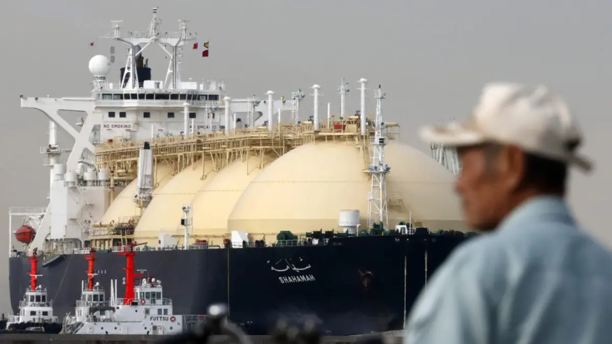 إكسون موبيل وقطر للبترول تمضيان في مشروع للغاز المسال باستثمارات 10 مليارات دولار