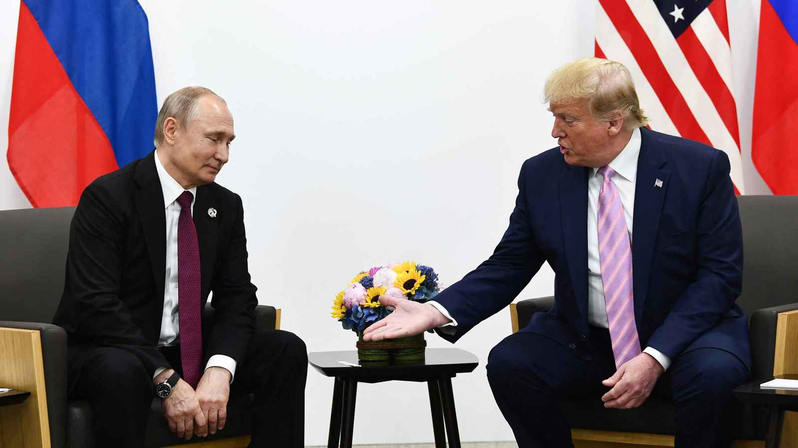 مقربون من إدارة ترامب: واشنطن تتجه للتخلي عن الوساطة بين موسكو وكييف