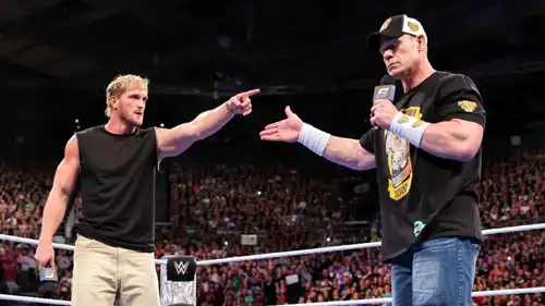 جون سينا ولوغان بول