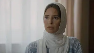 الفنانة المصرية إيمان العاصي في ميجيل برغم القانون