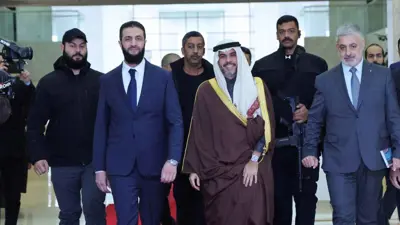الشرع في استقبال الوفد البحريني