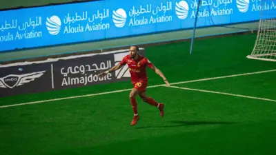 بيير إيمريك أوباميانغ نجم القادسية السعودي