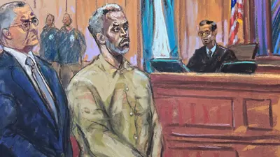 شون "ديدي" كومس يقف أمام المحكمة