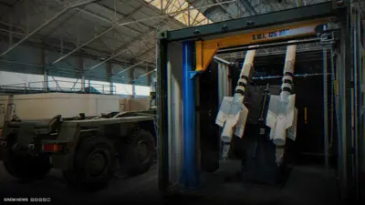 منصة صواريخ متنكرة في هيئة شحن