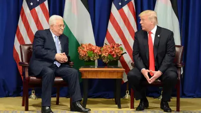 لقاء سابق جمع الرئيسين ترامب ومحمود عباس