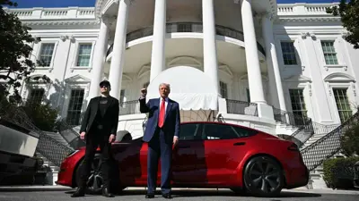   تسلا في قلب العاصفة.. وترامب يدعم ماسك  