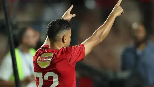 تريزيغيه يعتذر لجمهور الاهلي قبل مباراة سيراميكا