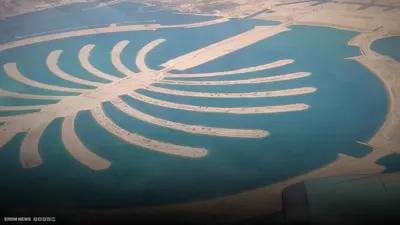 نخلة دبي من طائرة ترامب