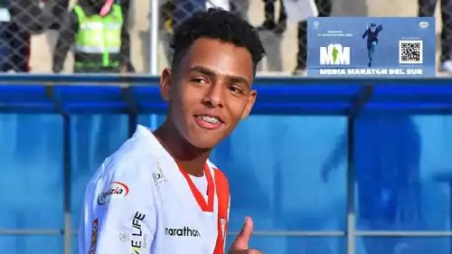 موزيس بياناكيا لاعب منتخب بوليفيا