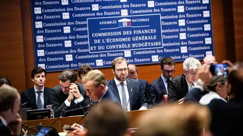 اجتماع سابق لإحدى اللجان المالية في البرلمان الفرنسي