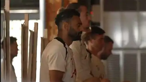 طقوس محمد صلاح داخل المعبد البوذي