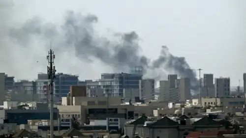 آثار استهداف صاروخي إيراني في الدوحة