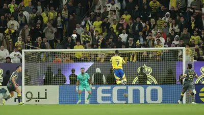 قفزة كريستيانو رونالدو أمام الوصل