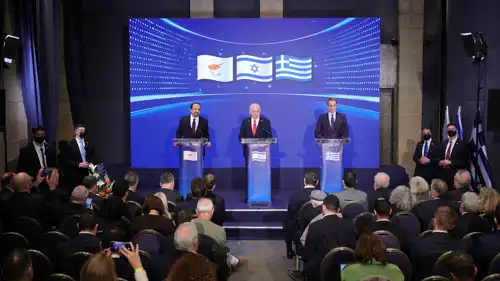 خلال المؤتمر الصحفي بين الدول الثلاث في القدس