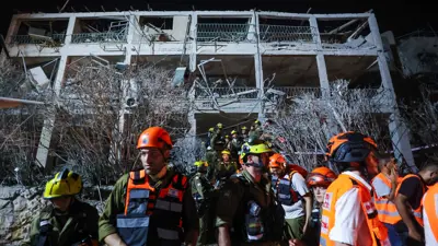 آثار الدمار في طهران جراء الغارات الإسرائيلية 