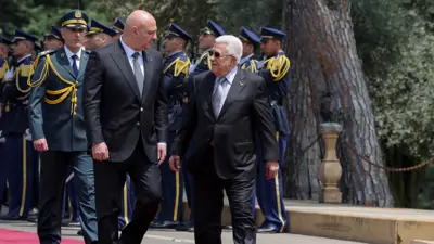 الرئيسان الفلسطيني واللبناني في بيروت