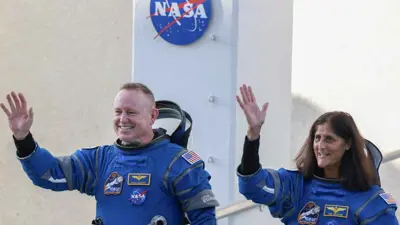 رائدا الفضاء بوتش ويلمور وسوني وليامز