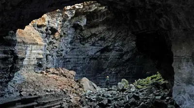 اكتشاف كهوف