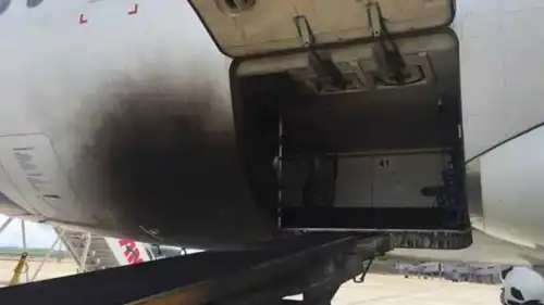 اندلاع حريق في طائرة إيرباص A320 