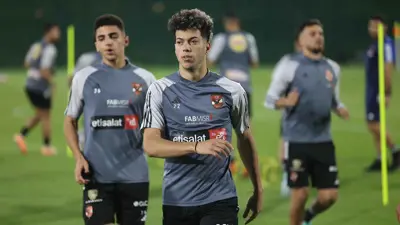 إمام عاشور في تدريبات الأهلي المصري