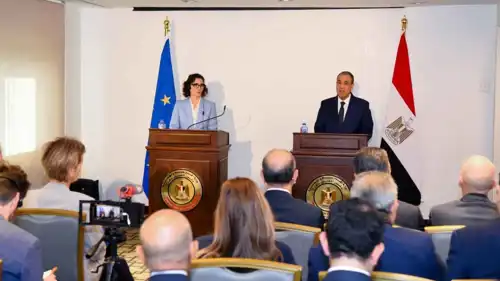 وزير الخارجية المصري بدر عبد العاطي و المفوضة الأوروبية لإدارة الأزمات حاجة لحبيب