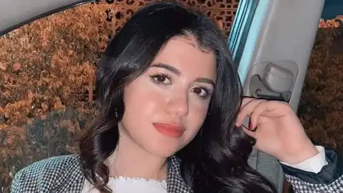 الطالبة المصرية الراحلة نيرة أشرف