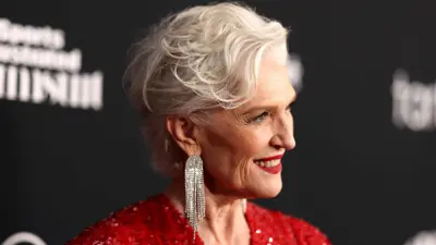 ماي ماسك والدة إيلون ماسك