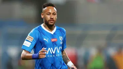 نيمار بقميص الهلال السعودي