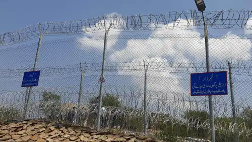 معبر حدودي بين أفغانستان و باكستان