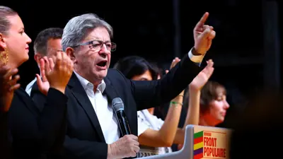 زعيم حزب "فرنسا الأبية" اليساري جان لوك ميلينشون 