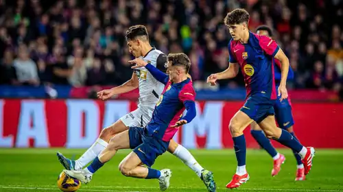 مواجهة سابقة بين برشلونة وفالنسيا