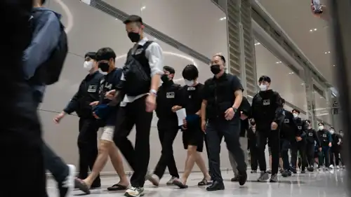 الشرطة الكورية تتسلم مواطنيها المعتقلين في كمبوديا