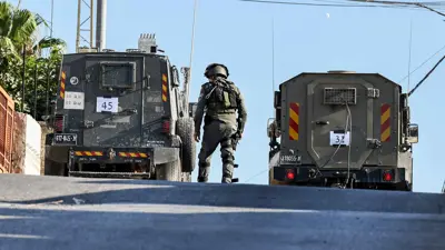 قوات إسرائيلية قرب حاجز قلنديا