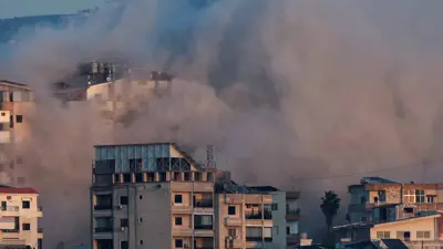 تصاعد الدخان فوق جنوب لبنان في أعقاب غارة إسرائيلية