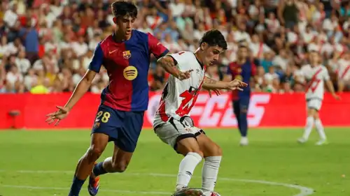 مارك بيرنال نجم برشلونة الواعد