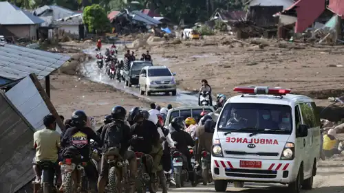 جانب من آثار الفيضانات 