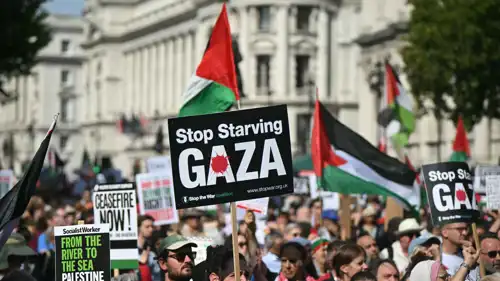 متضامنون مع فلسطين في العاصمة البريطانية لندن