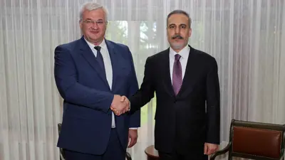 وزير الخارجية التركي ونظيره الأوكراني خلال اللقاء