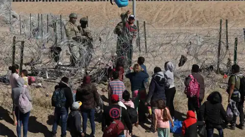 مهاجرون يحاولون الوصول إلى الولايات المتحدة