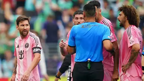 لويس سواريز وميسي