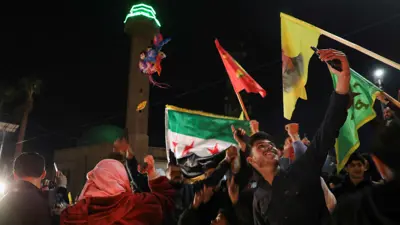 احتفالات في القامشلي بعد توقيع الاتفاق