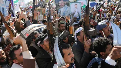 موالون لميليشيا الحوثي